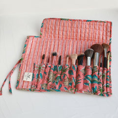 Make-up brush roll coral