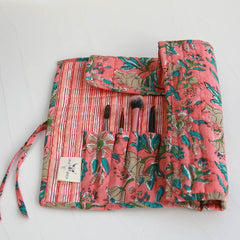 Make-up brush roll coral