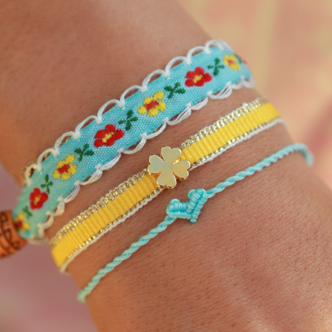 Bracelet tissé coton fleur bleu