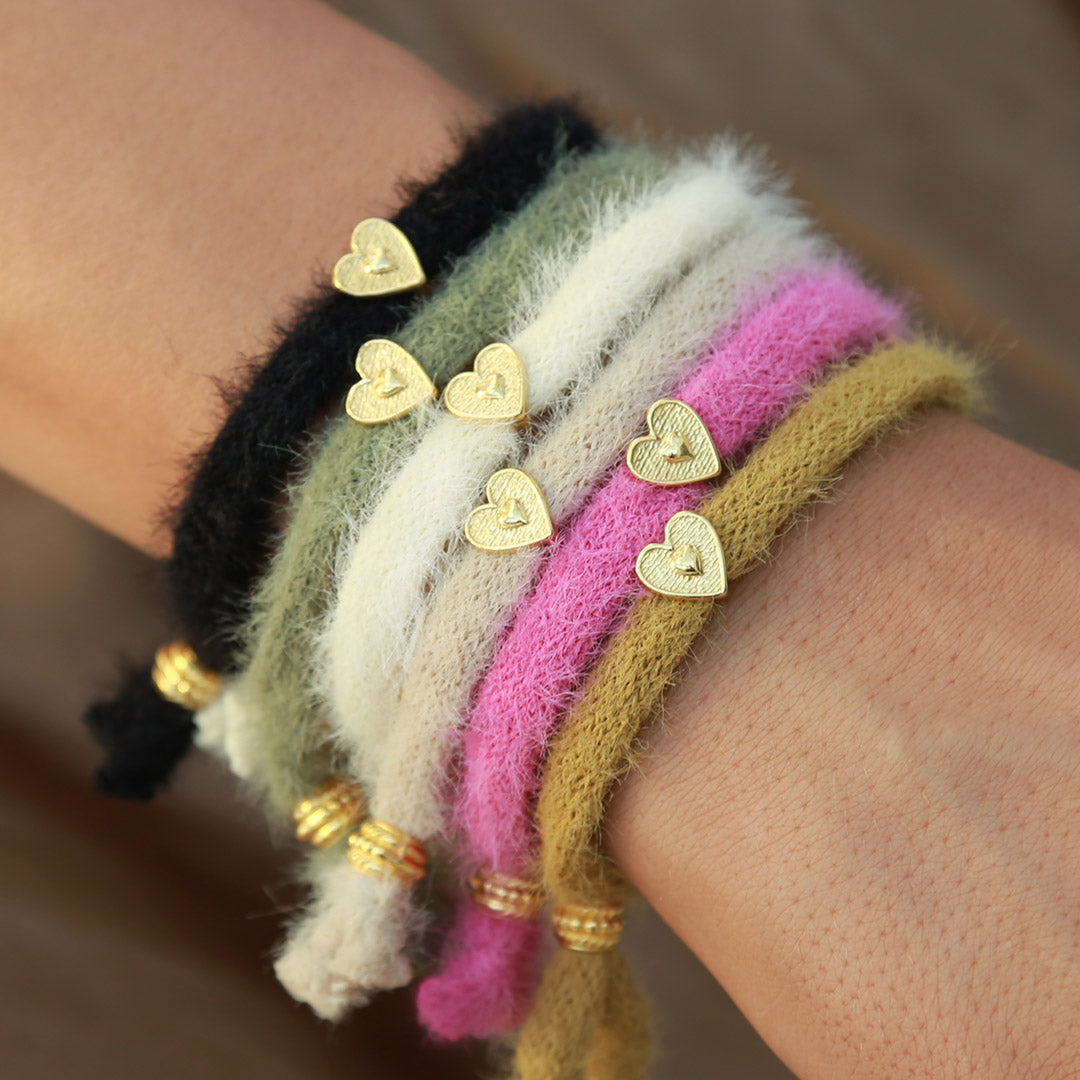 Bracelet fluffy black