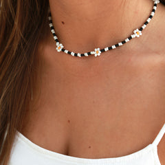 Choker black white daisy